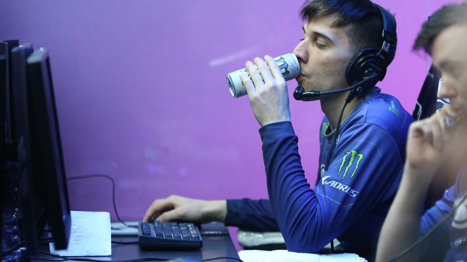 arteezy dota 2