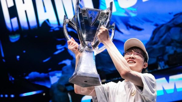 faker worlds trophy