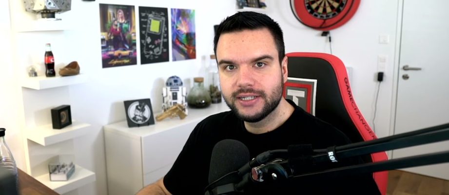 TrilluXe sitting on a chair streaming